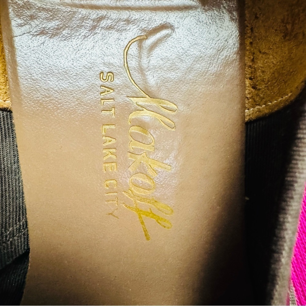 Brown Leather Crocodile Pattern Flats - image 7